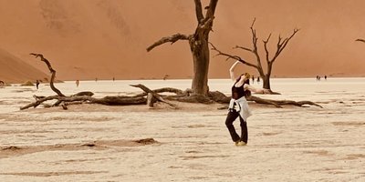 Sossusvlei, Namibia 🇳🇦 (If I were an artist, this would be my album cover)